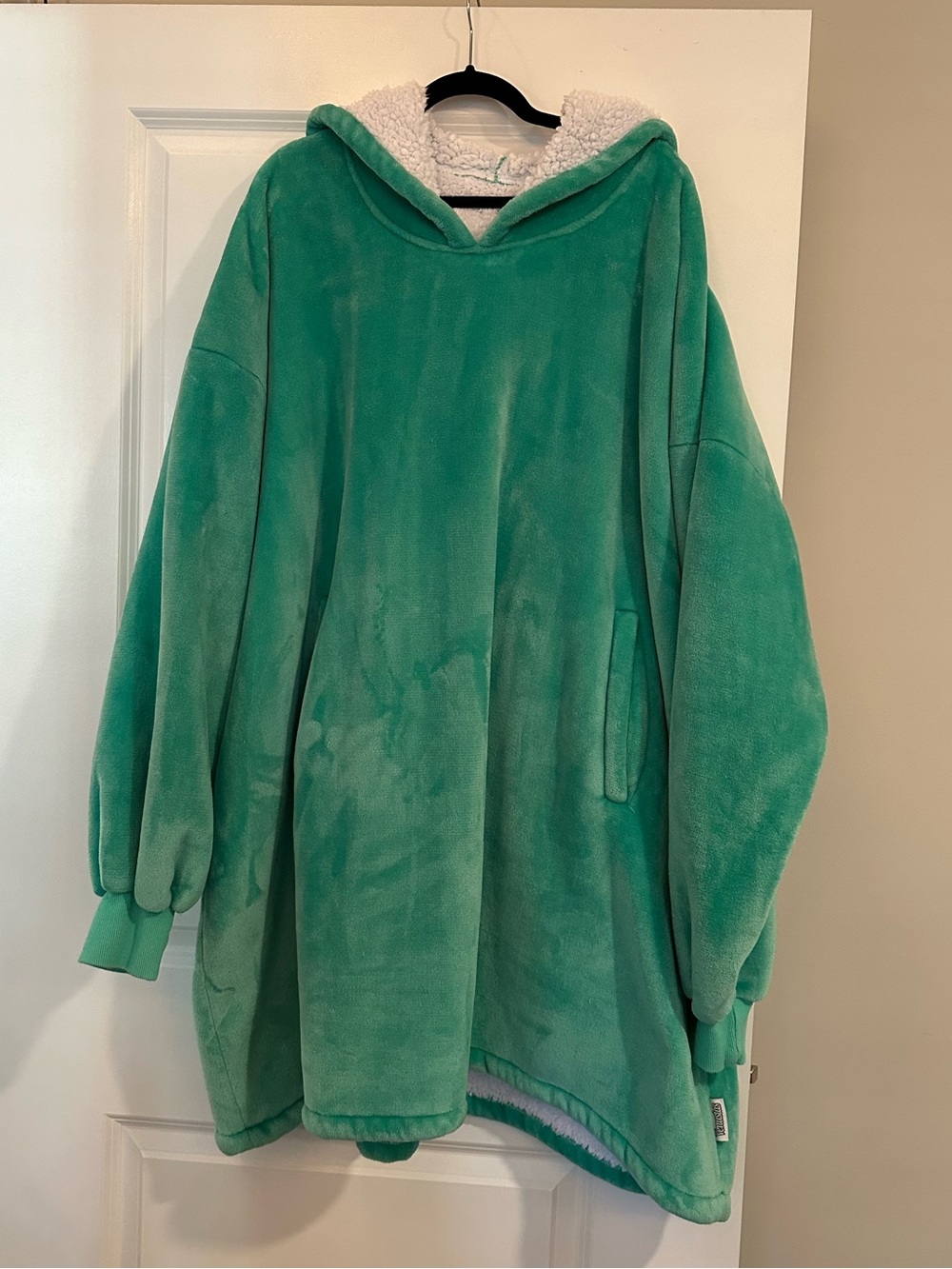 Venustas Turquoise Plush Hooded Wearable Blanket OS